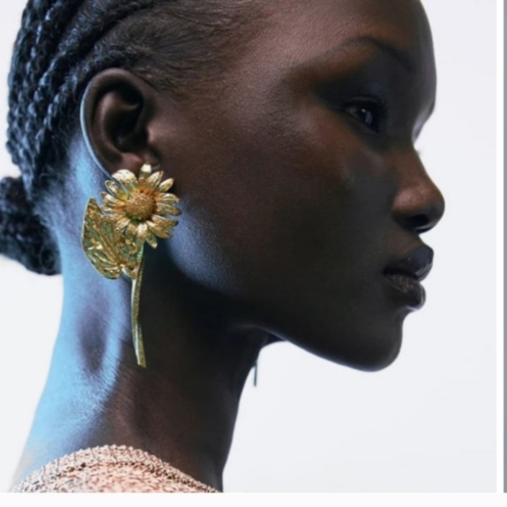 Zara Floral Earrings New
